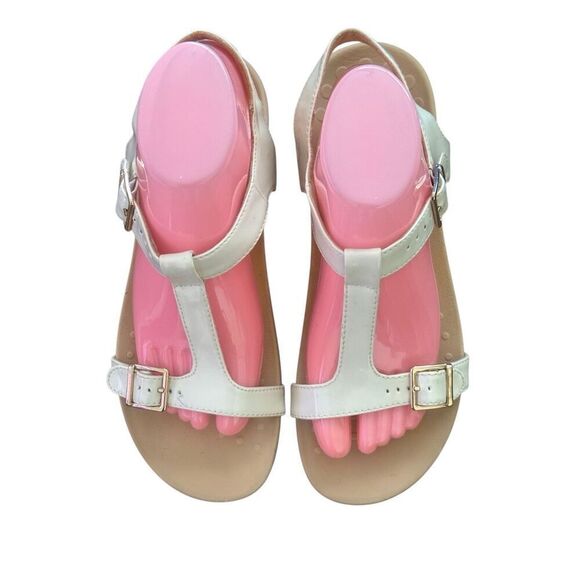 Vionic Ivory Patent Adriane T-Strap OrthoHeel Sandals. Size 9 - Picture 3 of 14